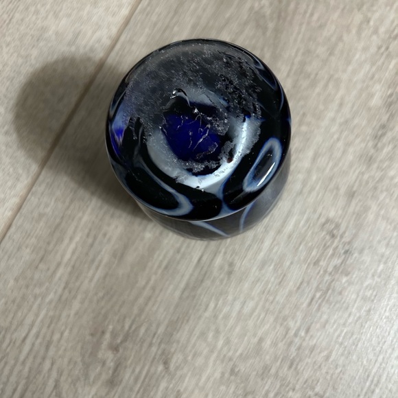 Art Glass 3” H  Tea Light Holder or for Misc. Items (Yr Choice) a Good Cond. - Picture 5 of 6